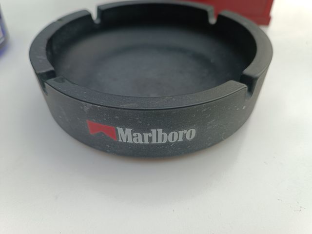 Posacenere Marlboro 