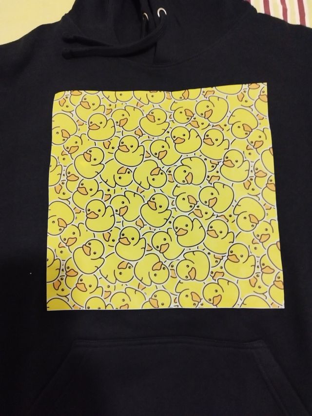 Sudadera patitos de goma