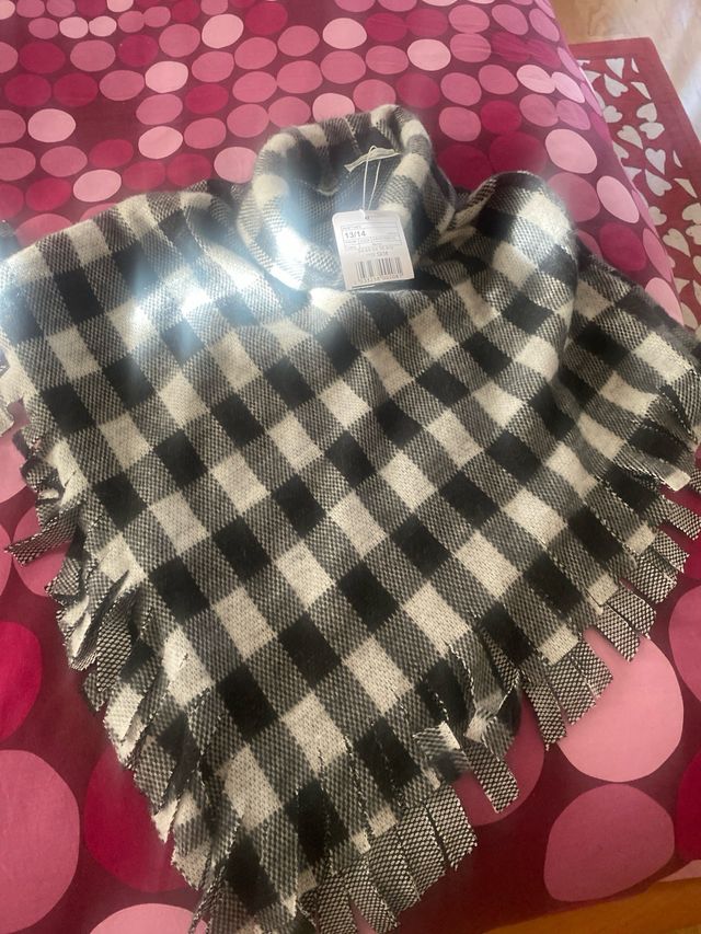 Coprispalla sciarpa  poncho Piazza Italia