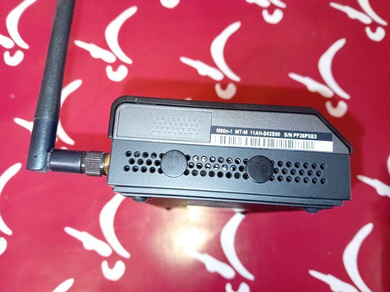 Lenovo ThinkCentre  M90n-1 Nano 4GB / 128 nvme afbeelding 2