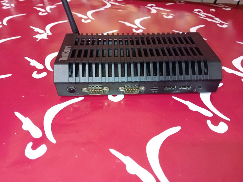 Lenovo ThinkCentre  M90n-1 Nano 4GB / 128 nvme afbeelding 6