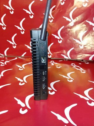 Lenovo ThinkCentre  M90n-1 Nano 4GB / 128 nvme