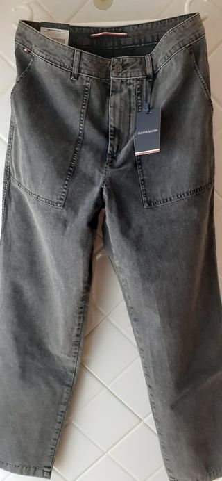 PANTALON TOMMY HILFIGER.NUEVOS