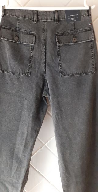 PANTALON TOMMY HILFIGER.NUEVOS