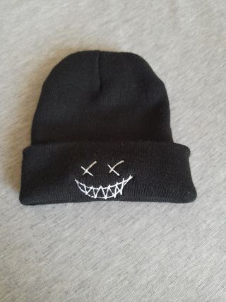 Cappellino Shein caldo lana ,nuovo