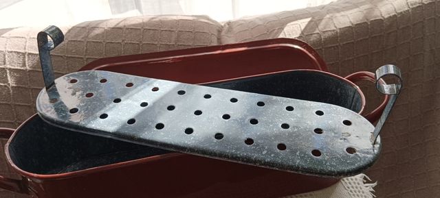 Olla antigua grande para pescado (de largo 47cm y