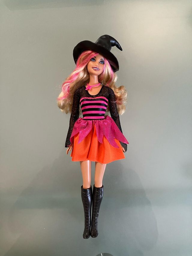 Barbie Halloween 2011