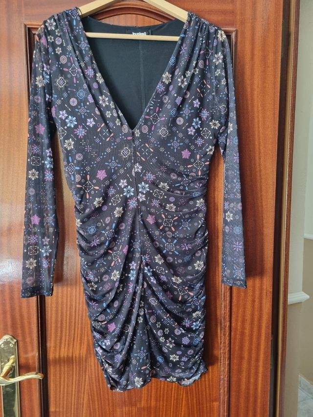 Varios vestidos de boda o celebraciones