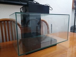 Nano-Acuario Fluval Edge 2.0 23L con Led y Filtro