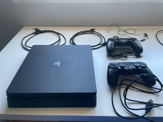 Ps4 slim 1TB