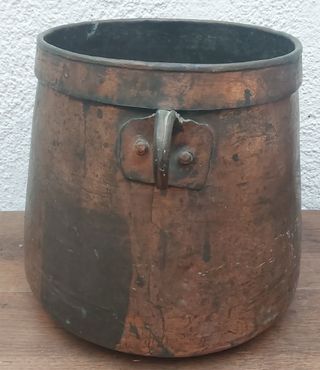 OLLA DE COBRE ASA DE HIERRO