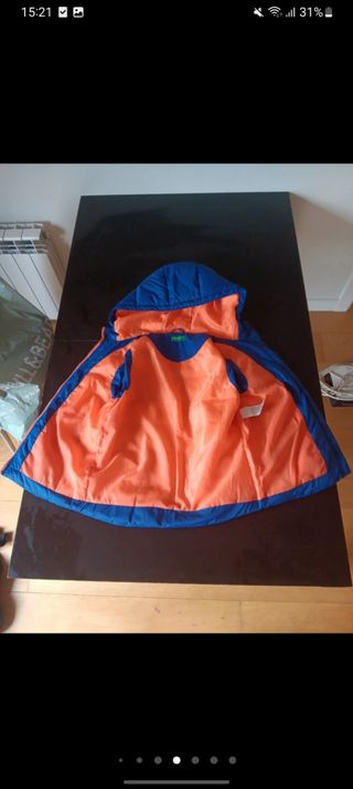 Dos chalecos para niños