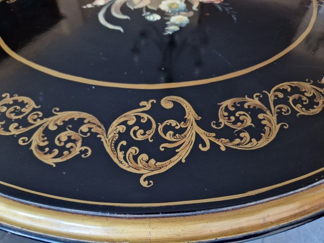 Mesa guéridon lacada ennegrecida