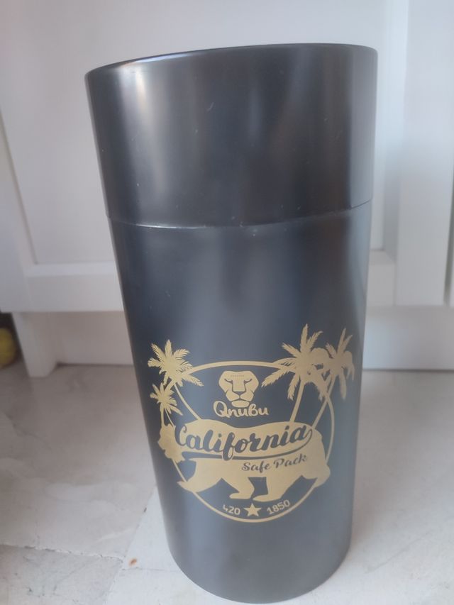 Qnubu Bote de vacio California 1350ml