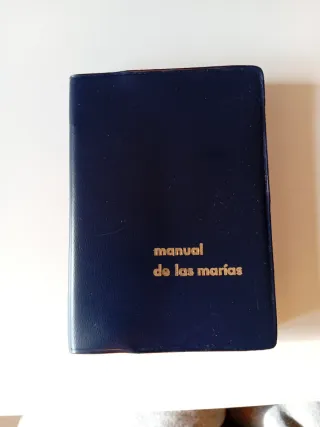 Varios libros religiosos