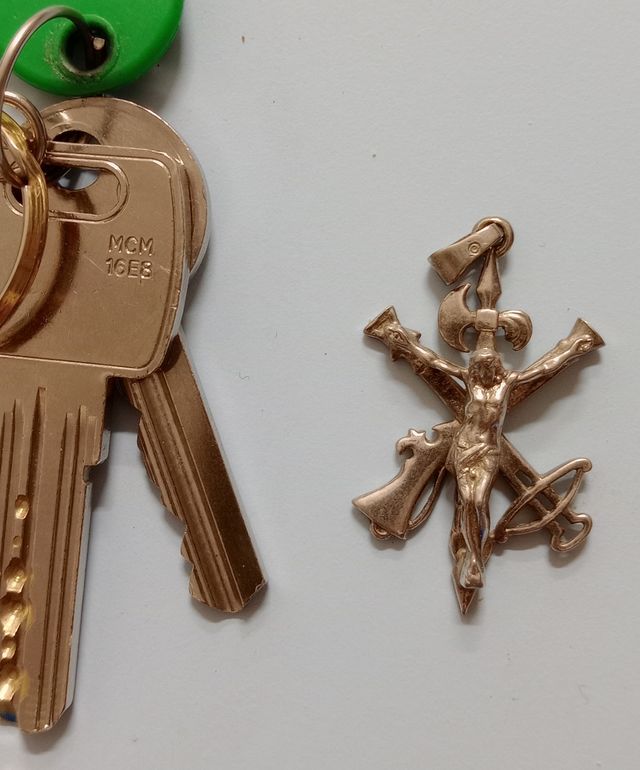 Cruz legión de plata