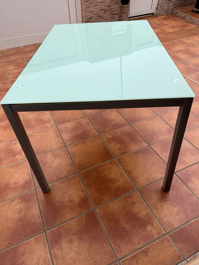 tavolo da pranzo rettangolare, sedie incluse