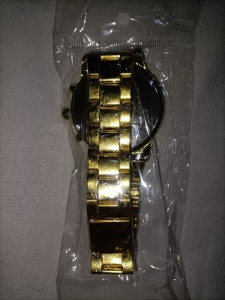 RELOJ COLOR ORO OFERTA