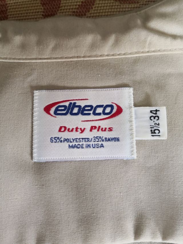 Manequim e vestuário da Patrulha Rodoviária da Califórnia