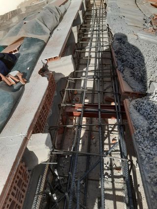 Construcciones y reformas integrales..