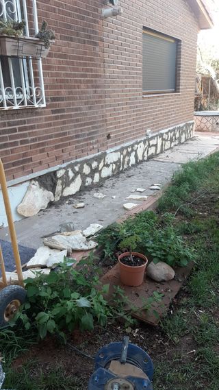 Construcciones y reformas integrales..