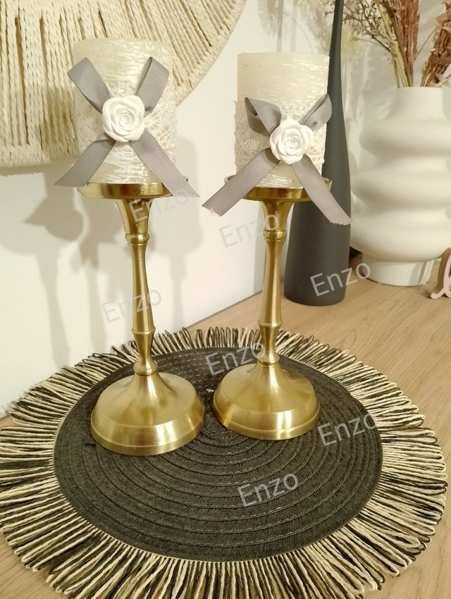 Juego de 2 velas con puntilla y lazo
