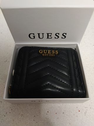Cartera Guess Nueva.
