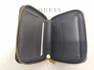 Cartera Guess Nueva.