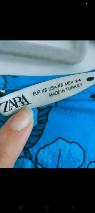 Vestido Zara flores talla XS