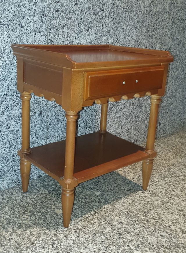 Mesita de Noche vintage