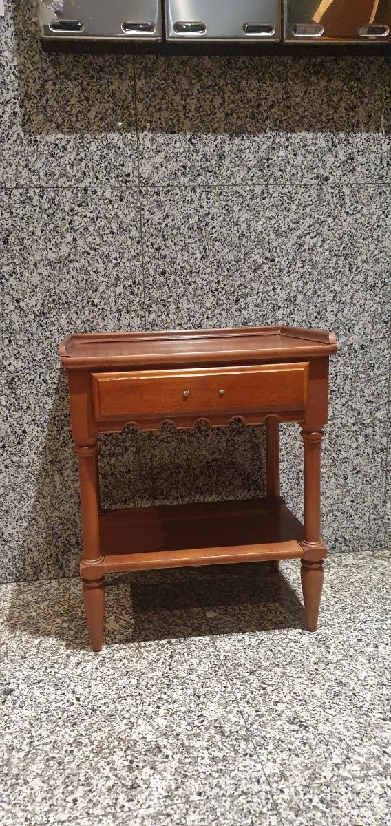 Mesita de Noche vintage