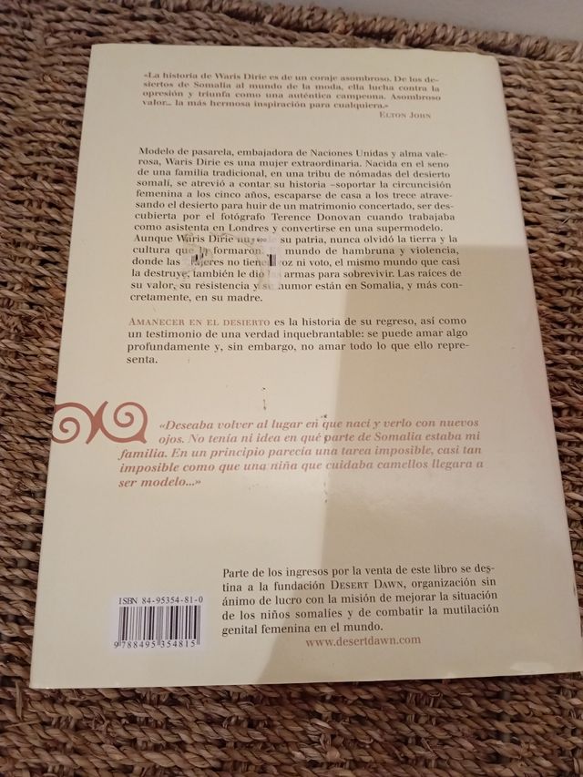 Amanecer en el desierto