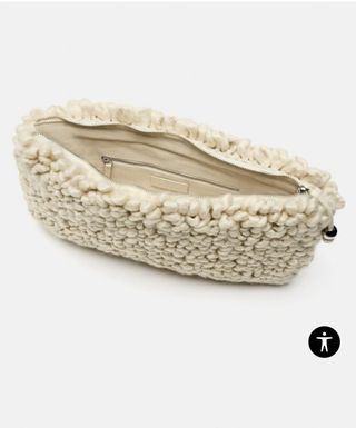 Bolso sobre tejido, punto de ZARA