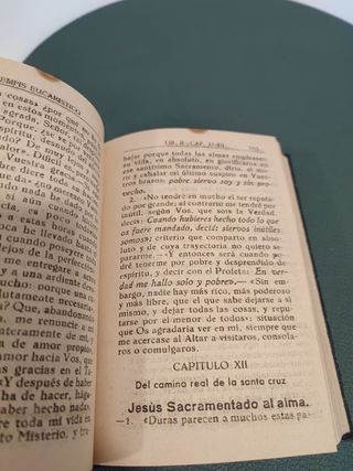 Antik libro religioso Kempis Eucaristico