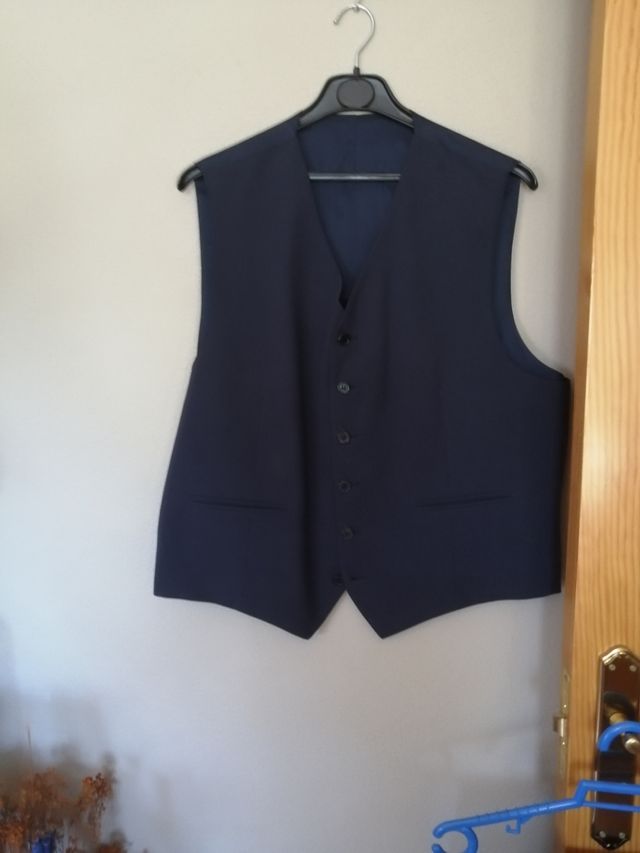 Traje de hombre con chaleco