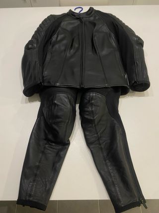 Chaqueta y pantalón moto Rev’it