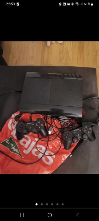  Play Station 3 con muchos juegos y mandos