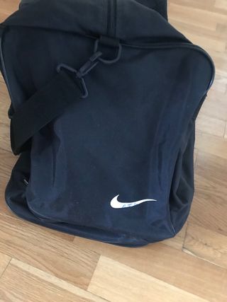 Bolsa de deporte de Nike. Nueva. 