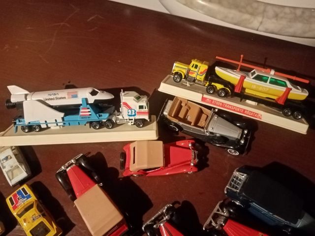 COCHES METAL ANTIGUOS