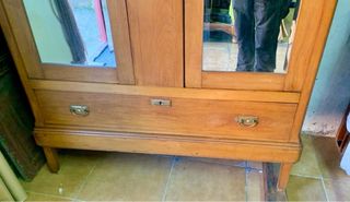 ANTIGUO ARMARIO