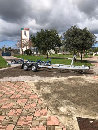 REMOLQUE NAUTICO PORTA EMBARCACIÓN DE 7 M