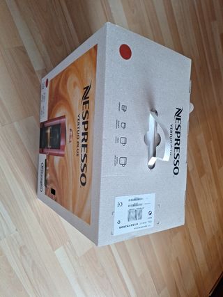 Cafetera Nespresso Vertuo Plus Cherry