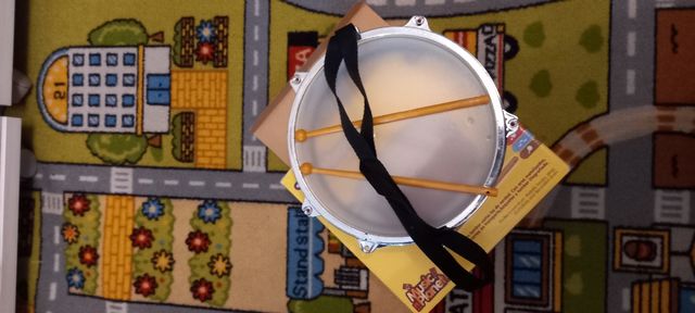 Tambor. Mayores de 3 años.