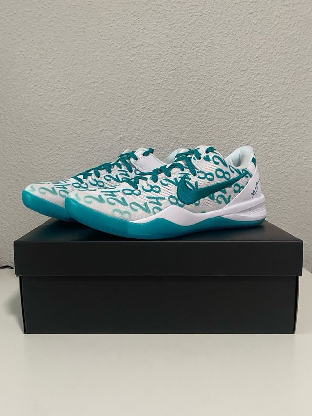 Kobe 8 Protro Radiant Emerald Acqua 42,5