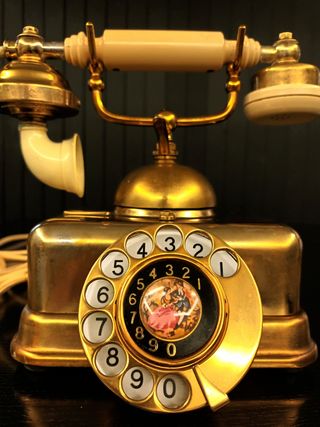 Teléfono antiguo