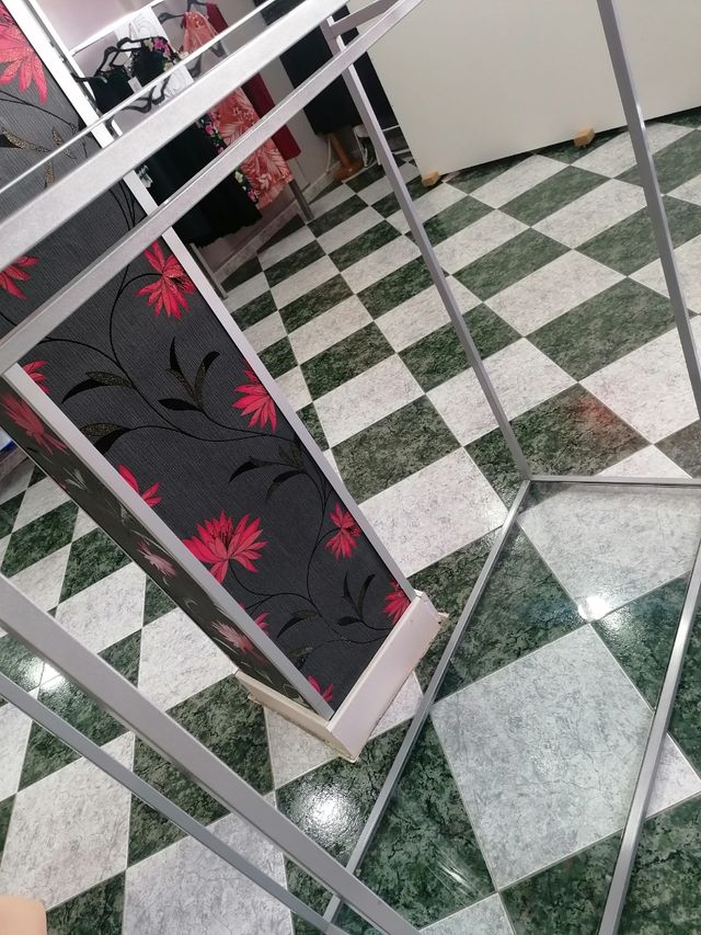 Perchero con cristal