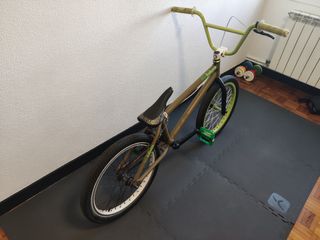 Bicicleta BMX freestyle