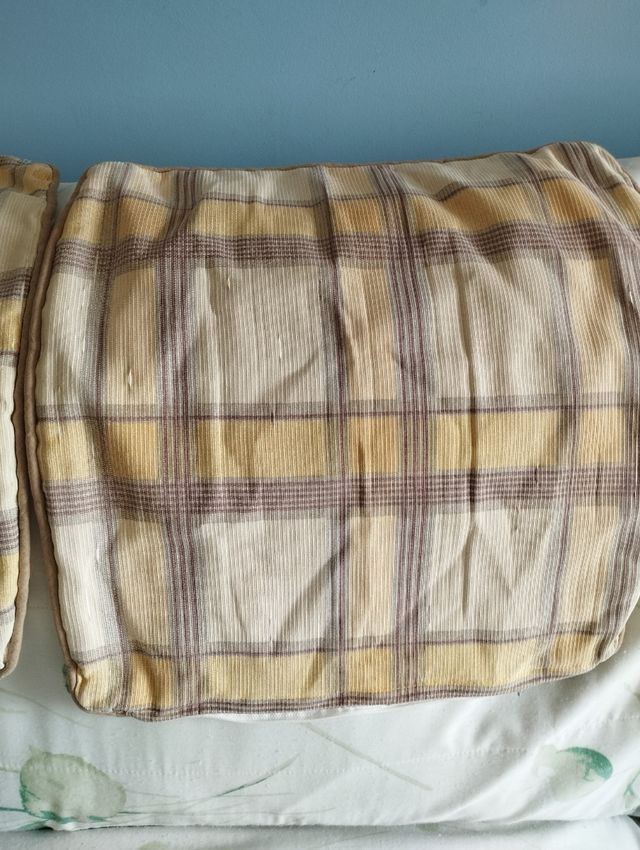 2 fundas de cojin en tonos amarillo y oc