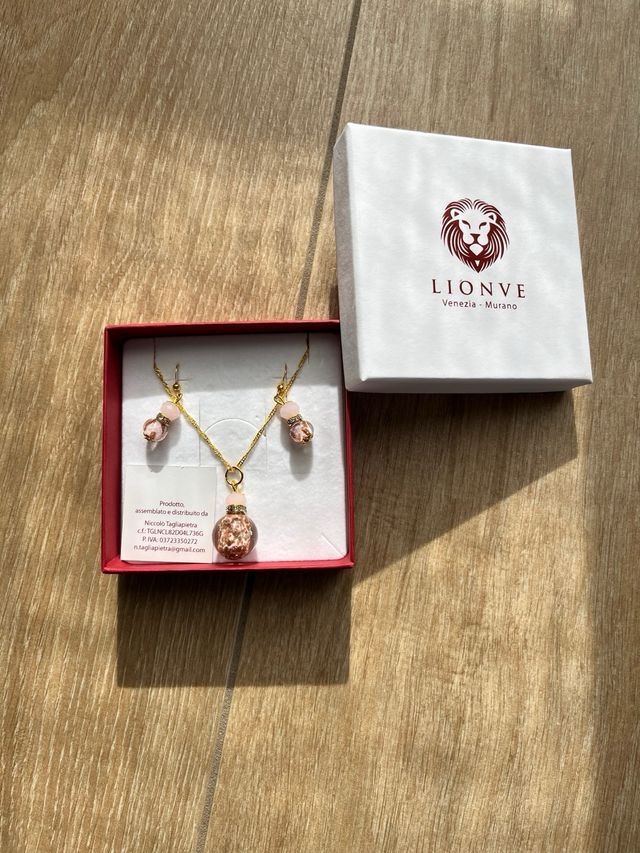 Parure orecchini e collana in vetro di Murano