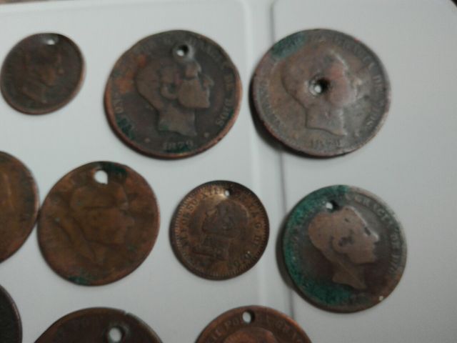 Monedas agujereadas S XIX
